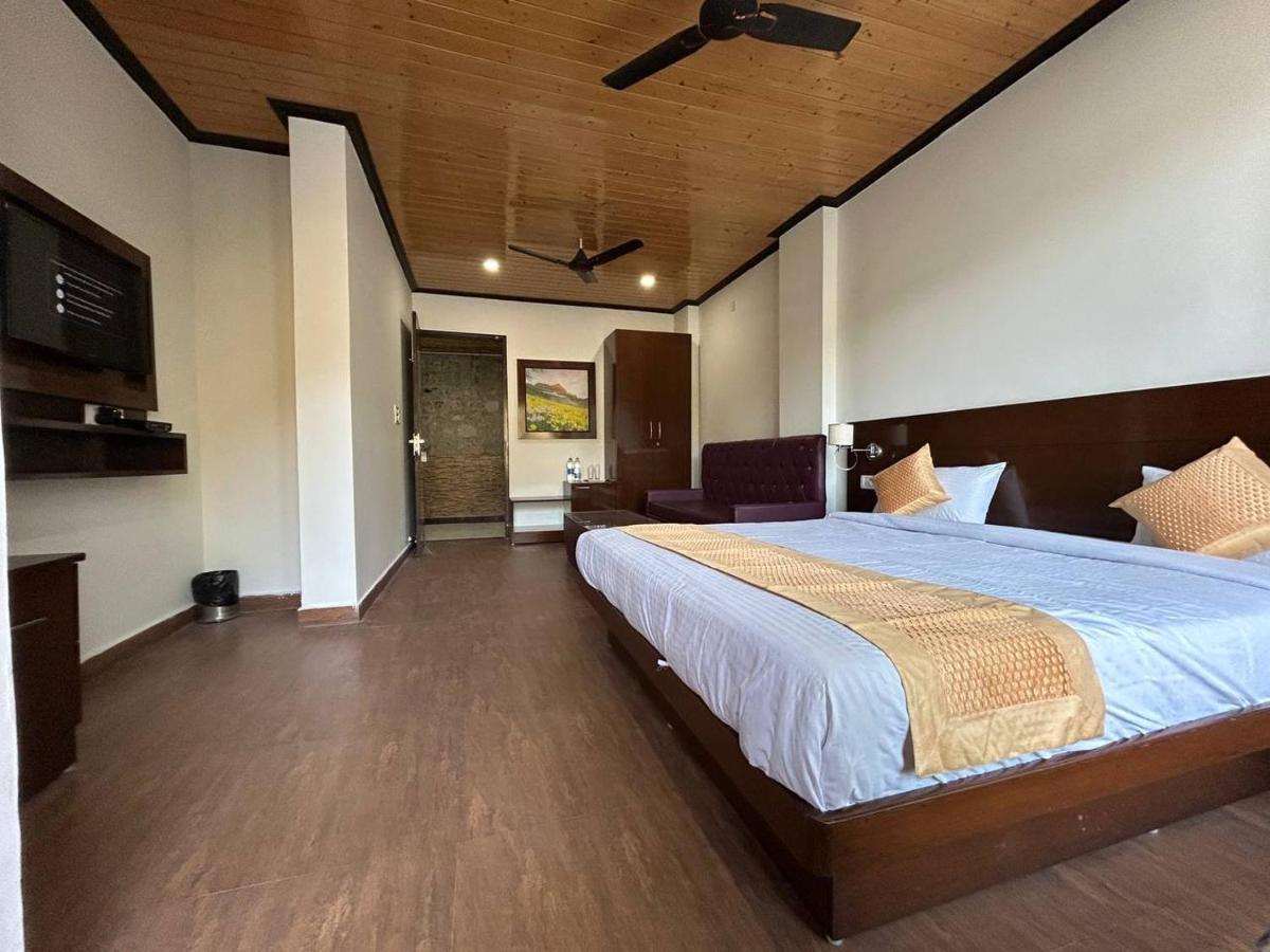 Hotel 7 Heavens Mussoorie Eksteriør billede