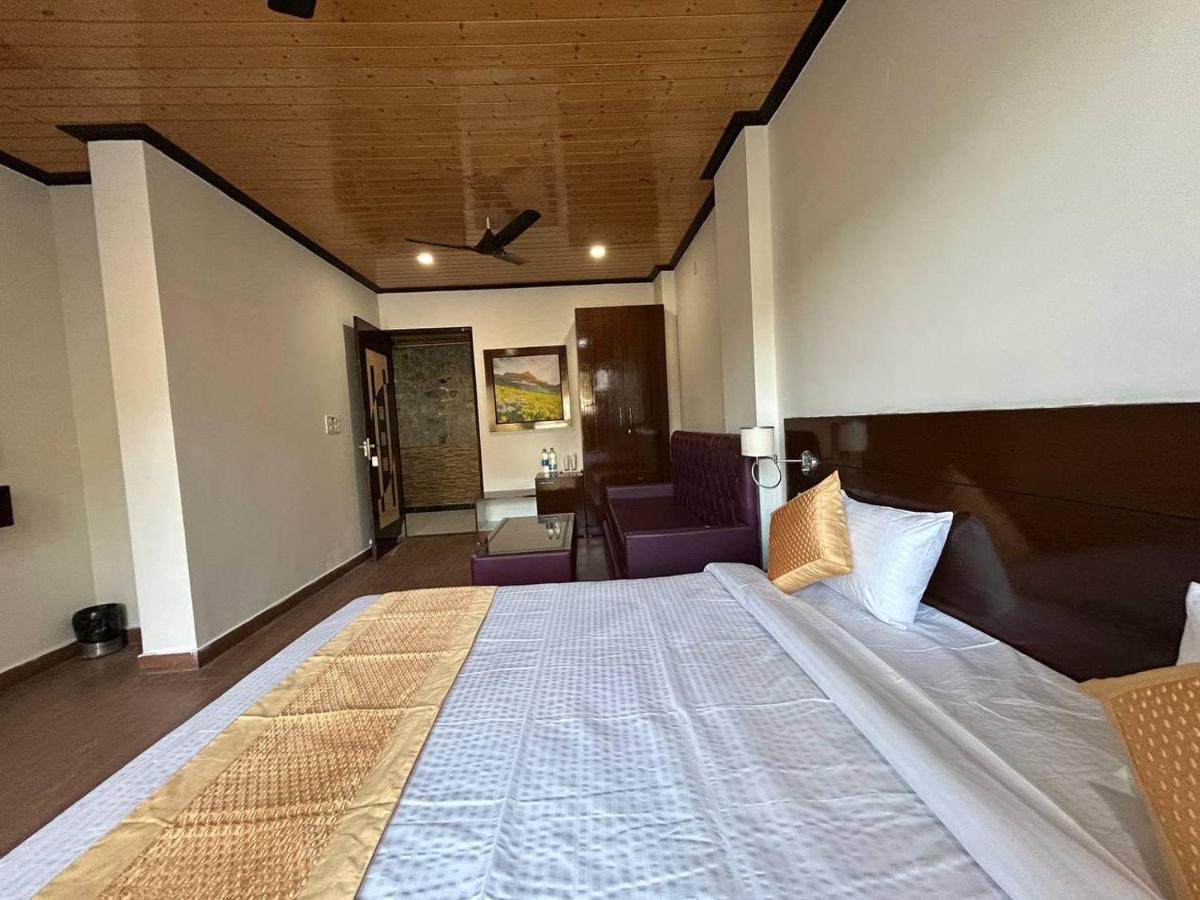 Hotel 7 Heavens Mussoorie Eksteriør billede